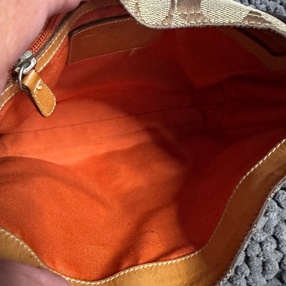 Coach Hampton Clip Signature Classic Shoulder Bag - Picture 6 of 14